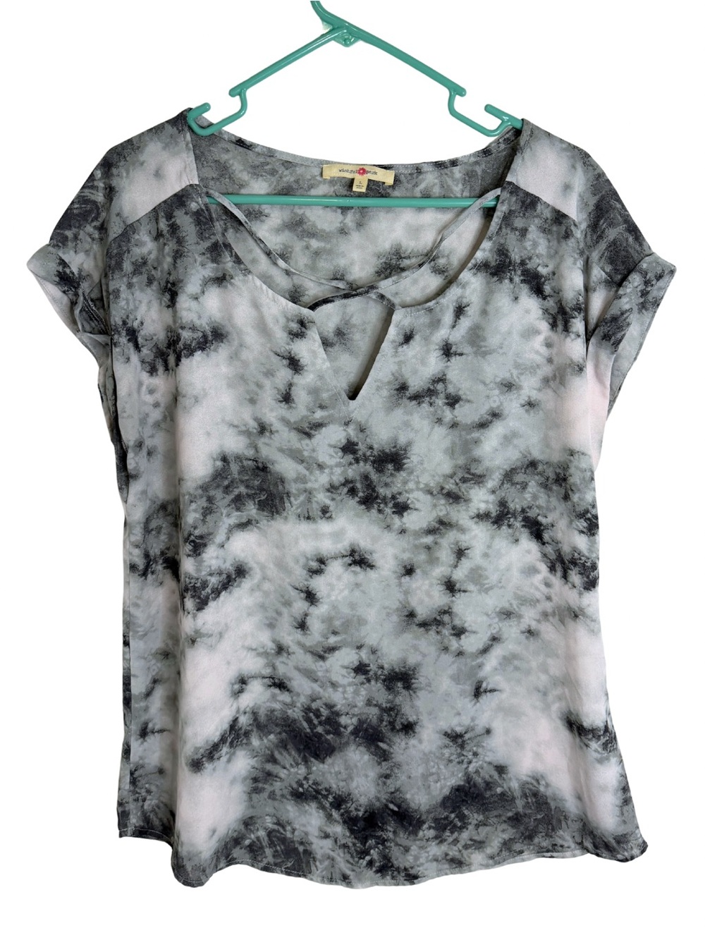 3/$20 Wishful Park Gray and White Tie-Dye Short Sleeve Blouse Size Large